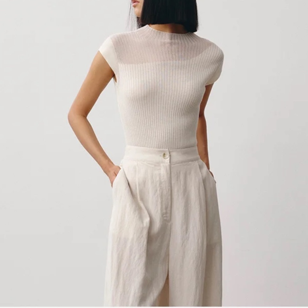MOORING Cream Sheer Ribbed Knit Cap Sleeve Top M